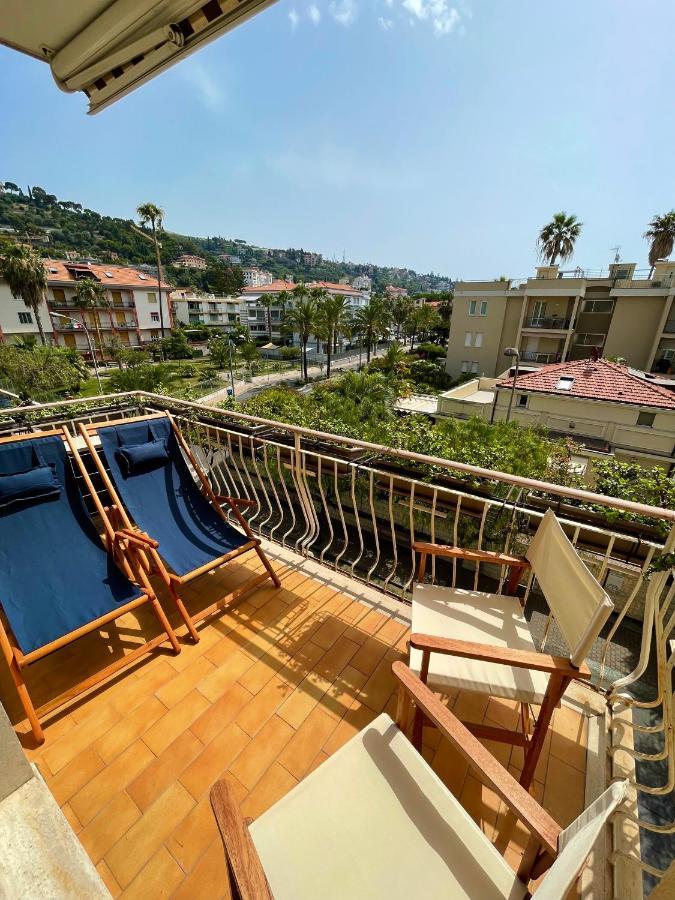 Apartamento Casa Vacanze Il Veliero Bordighera Exterior foto